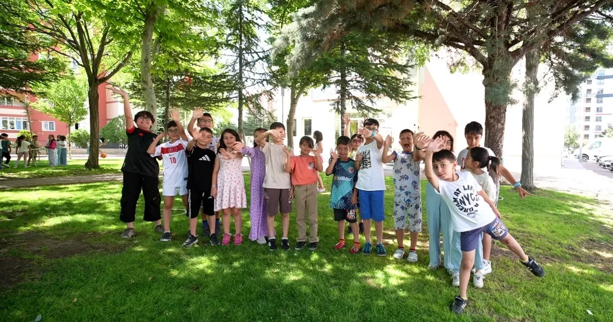 KAYMEK’in Yaz Okulu programı başladı Img